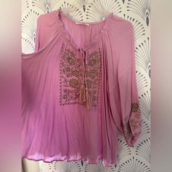 Elegant Mauve Blouse with Floral Embroidery Womens size 1X NWOT - Picture 3 of 5